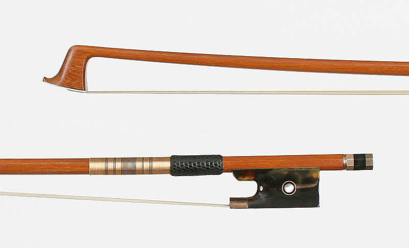 VLB008 - violin bow, gold and tortoiseshell